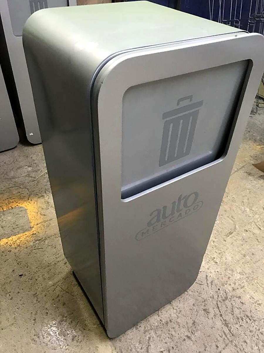 Basurero metálico Auto Mercado